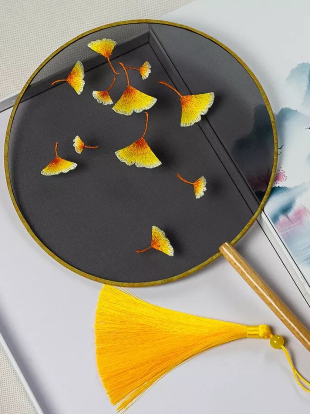 1Pc Chinese Vintage Style Embroidered Round Circular Hand Fan Cosplay Dance Prop